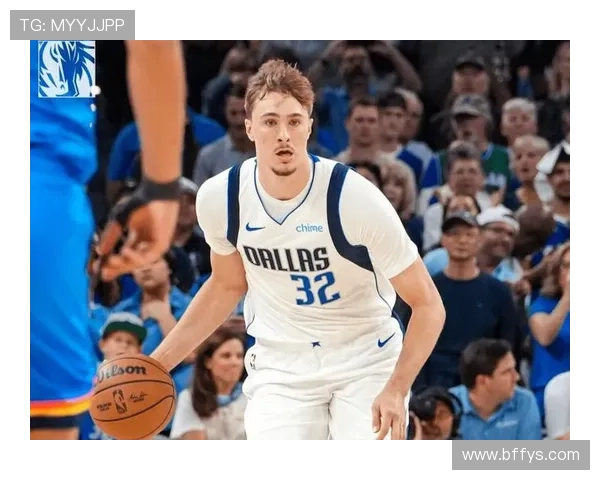 弗拉格首次尝试大个子阵容自信与浓眉共担后卫角色